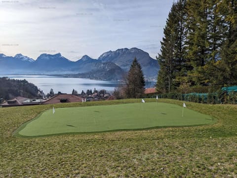 Savoielac - Lac d'Annecy - Talloires - Vue panoramique : Villa Egalité Golf Villa in Talloires