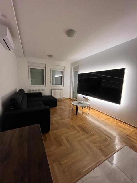 Residence 25V Apartment in Belgrade