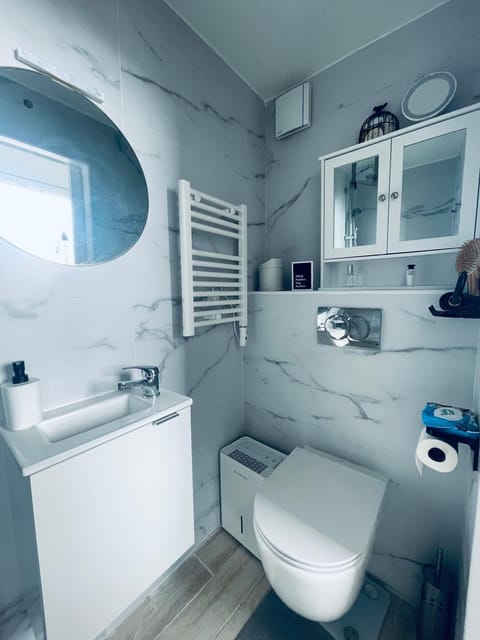 Tiny House with Sea View House in Roquebrune-Cap-Martin