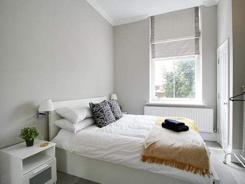 Beautiful City Centre Aprt/Sleeps 8/W Parking Apartment in Southampton