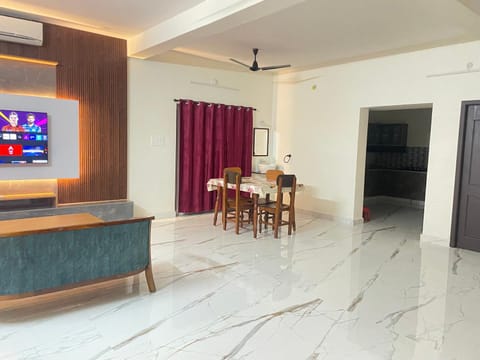 Kamlax Villa Near Serenity Beach at puducherry Moradia in Puducherry