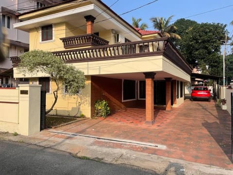 Spacious 3bhk home (villa) in Kochi Casa in Kochi