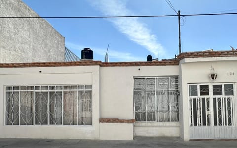 Casa Madre Santa House in Aguascalientes