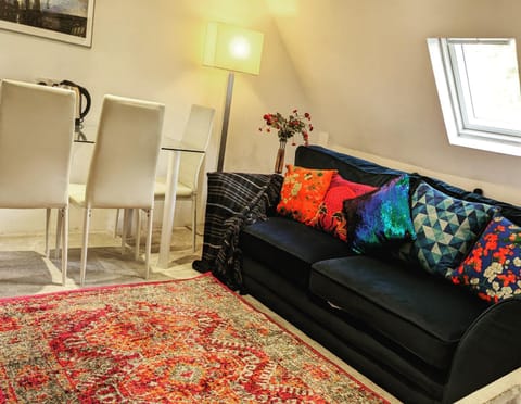 Private apartment in a big bungalow in Selsdon! Condo in Croydon