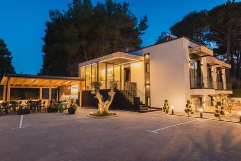 Property building, Patio, Night, Parking
