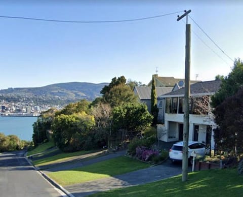 Property building, Day, Neighbourhood, Natural landscape, Sea view