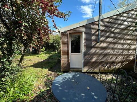 Property building, Garden, Garden view