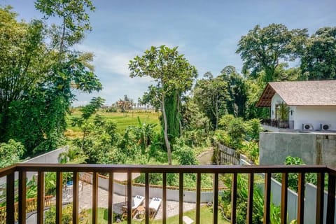 Villa Berramah - Tropical Retreat Rooftop Villa near Tanah Lot Villa in Kediri