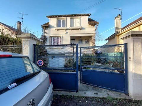 Maison entière à Sartrouville House in Sartrouville