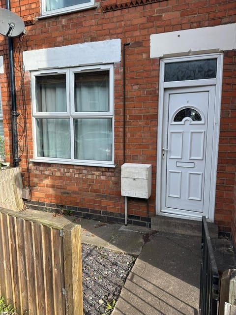 Property building, Facade/entrance, Day, Garden