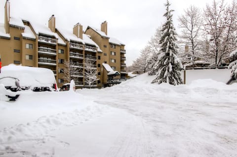 Property building, Winter