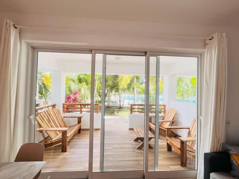 Balcony/Terrace, Pool view