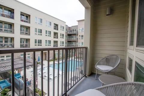 View (from property/room), Balcony/Terrace, Swimming pool