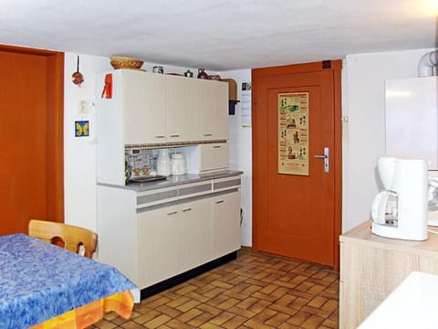 Kitchen or kitchenette, Other