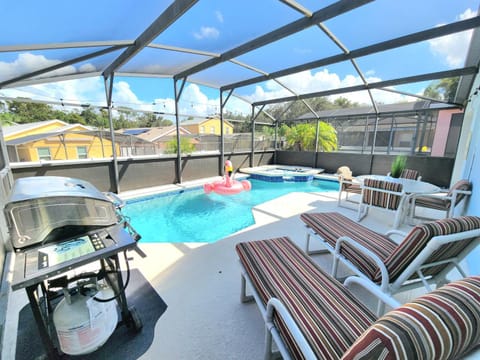 Balcony/Terrace, Swimming pool