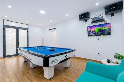 Communal lounge/ TV room, Billiard, Game Room, TV and multimedia, Evening entertainment