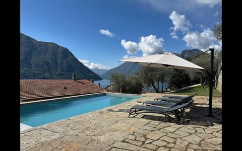 Villa degli Ulivi - Lake Como Villa in Tremezzina