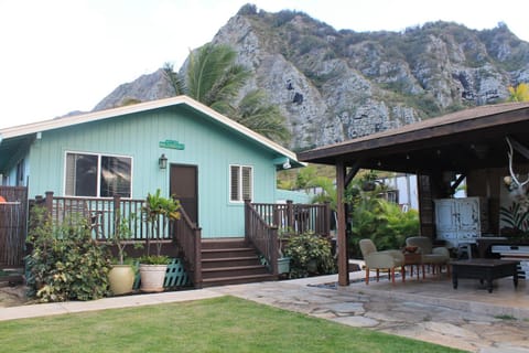 A Cottage in Tropical Paradise House in Honolulu