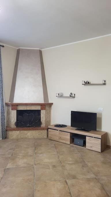 Communal lounge/ TV room, TV and multimedia, flat iron