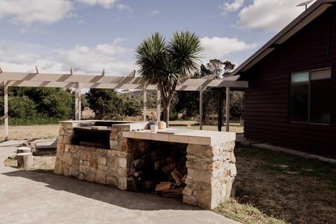 Waterfront Boltons Beach Cottages Maison in Triabunna