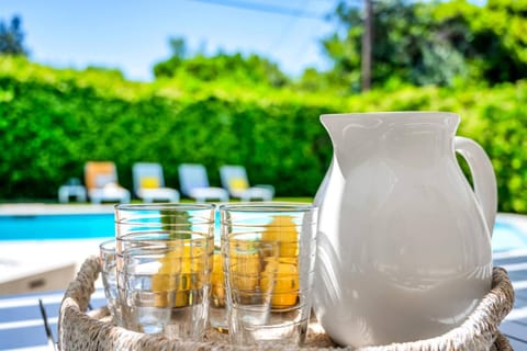 Coffee/tea facilities, Drinks