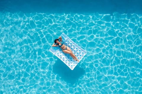 People, Swimming pool