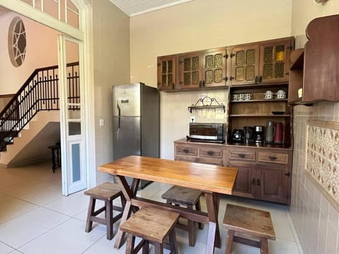 Kitchen or kitchenette, Dining area, oven, stove, kitchen