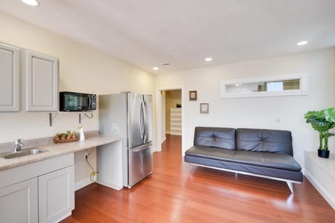 Comfy Aptos Apartment Near Beaches and Santa Cruz! Condo in Aptos