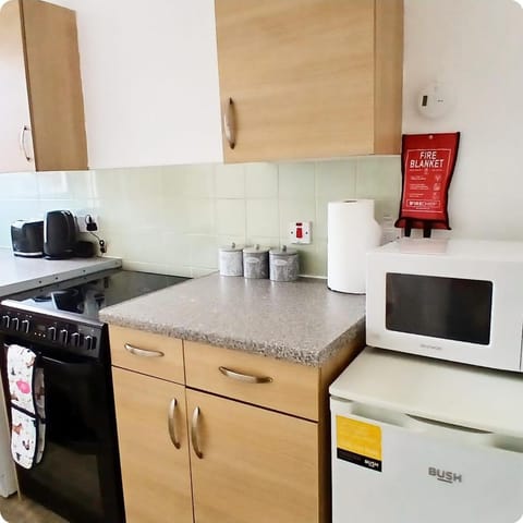 1 bed Flat ''Beta'' in Dewsbury road, Leeds Apartment in Leeds