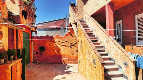 Inner courtyard view