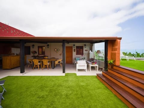 Modern Banana Plantation House with sea views and private pool Villa in Palmas de Gran Canaria