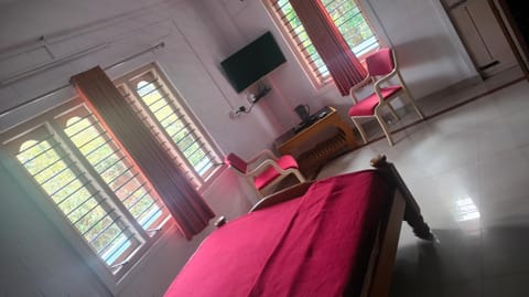 Nature View Comforts (A Unit Of Nisarga Thana Homes) Bed and Breakfast in Madikeri