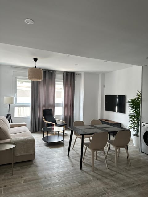 TV and multimedia, Living room, Dining area
