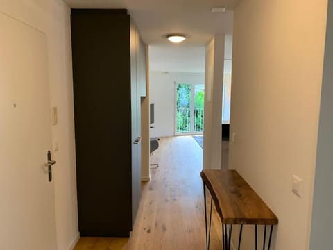 Modern one bedroom flat close to the city - Bass1 Condo in Kloten
