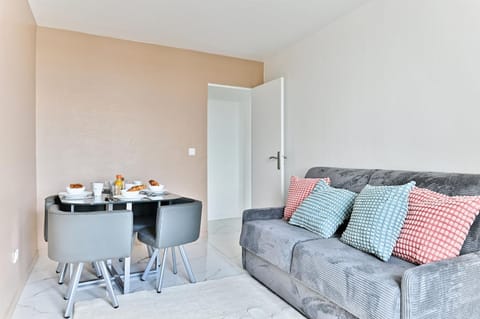 Appartement moderne proche Paris - Gagny Condo in Gagny