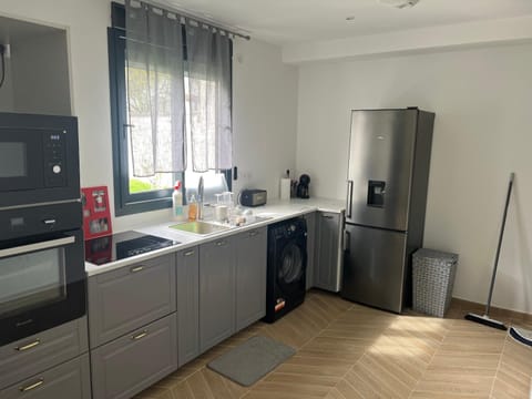 Kitchen or kitchenette, minibar, pet friendly