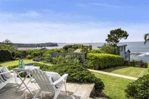 The Best of Bungan Beach - Inspired Living With 360 Degree Coastal Views House in Pittwater Council