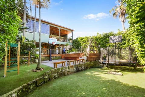 Warriewood Beach Pad House in Pittwater Council