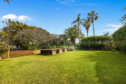 Ocean Vistas Spectacular Beach Coastal Views House in Pittwater Council