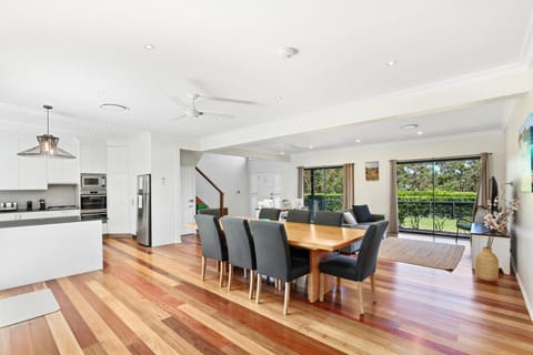 Central Beach House House in Pittwater Council