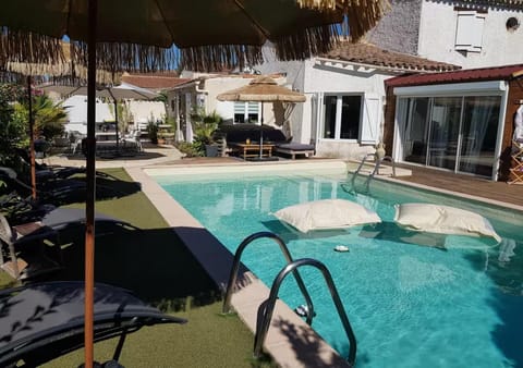 Pool view, Swimming pool