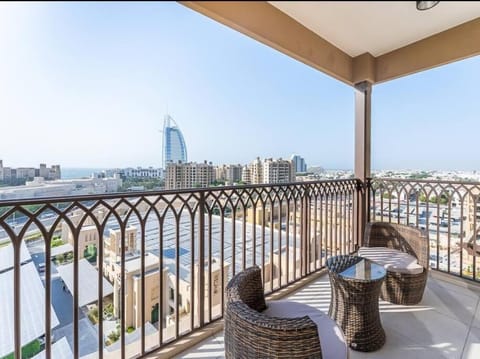 Patio, Day, View (from property/room), Balcony/Terrace, Living room, Seating area, City view, Sea view