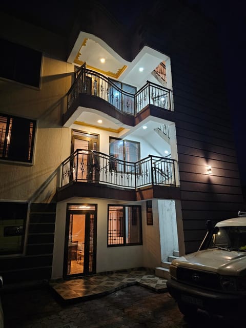 Property building, Night, Balcony/Terrace