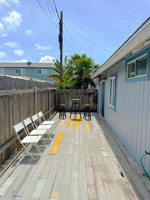 Entire Private 3-Bedroom House with Gated Yard, 5 mins to the Beach Haus in Imperial Beach