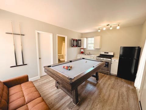 Game Room, Kitchen or kitchenette