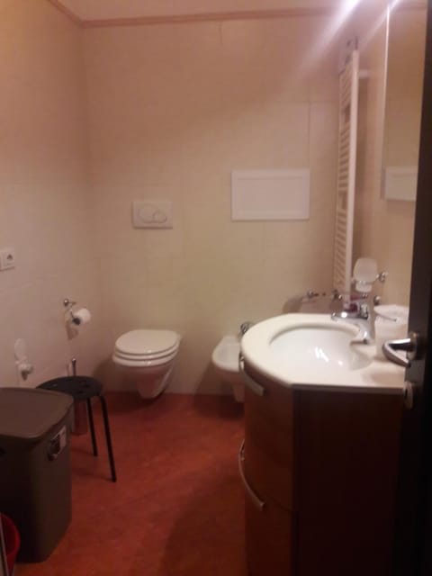 Toilet, Bathroom, Area and facilities