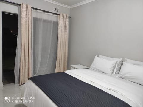 41 FOURTH ROAD GUEST HOUSE Bed and Breakfast in Sandton