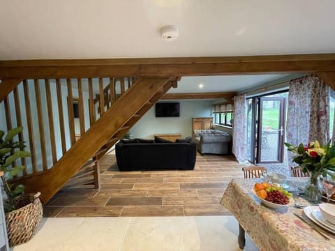 Cosy luxury Grade II listed barn in the Forest of Dean House in Stroud District