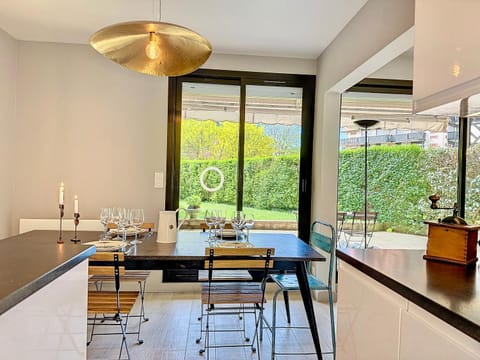 Garden's YourHostHelper Apartment in Deauville