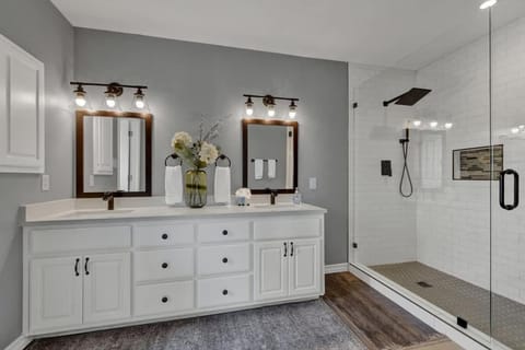 Bathroom, Bath